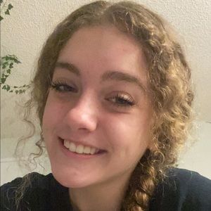 Meet your Posher, Lily